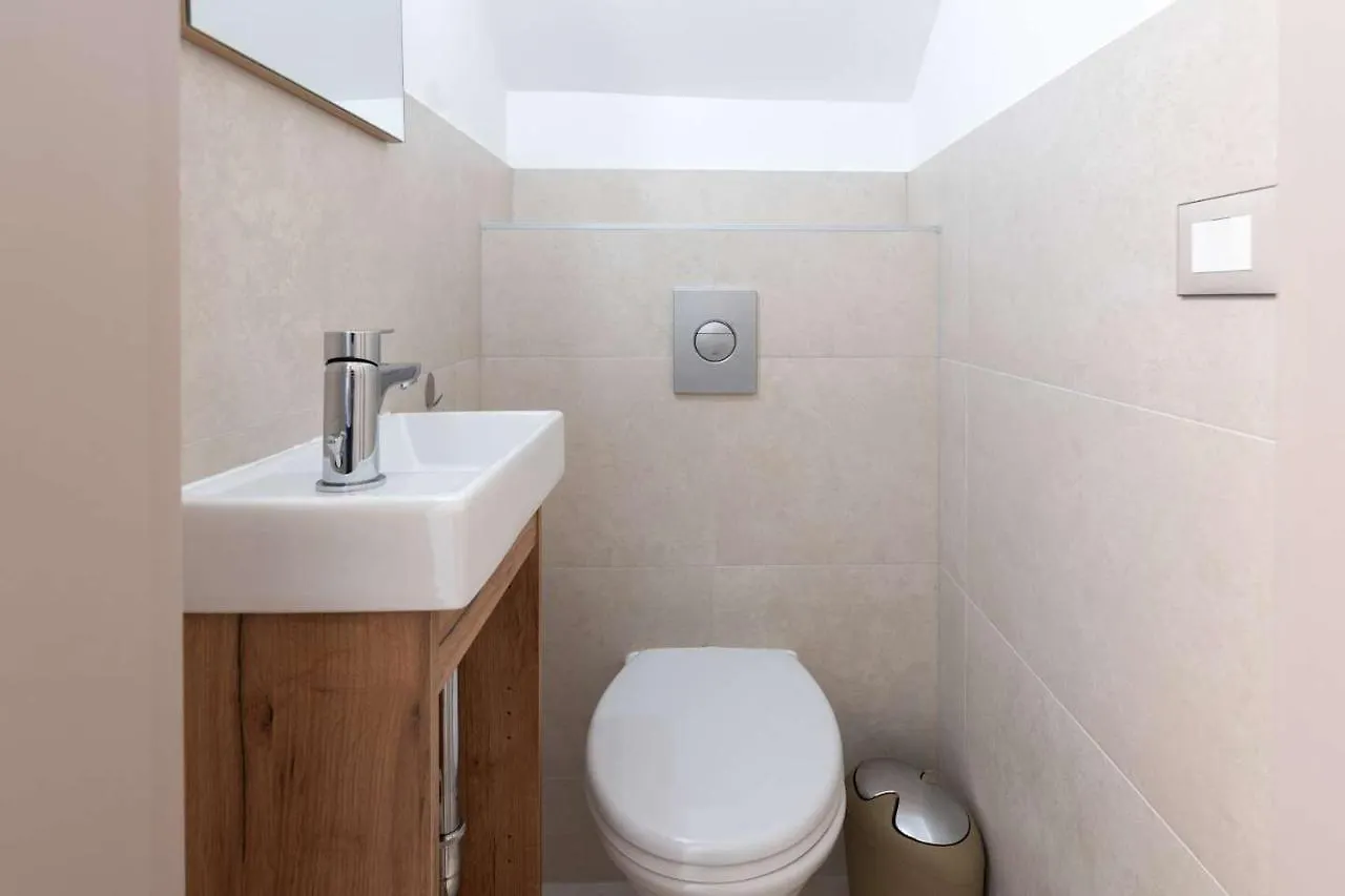 Villa Elena Porec 0*,